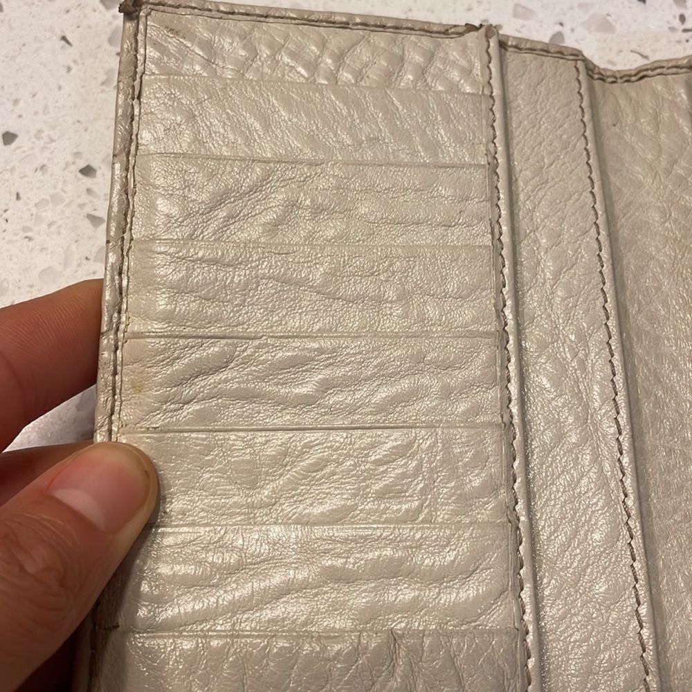 Gucci woman’s canvas and cream leather wallet - Picture 10 of 16